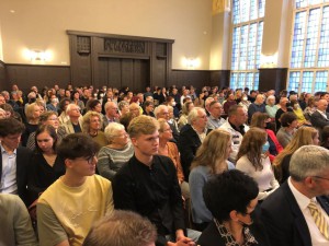 aufmerksame zuhoerer aufmerksame zuhoerer