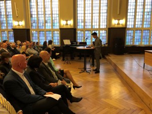 hasan gata begruesst die gaeste hasan gata begruesst die gaeste