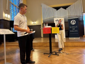 julius moderiert die fragerunde